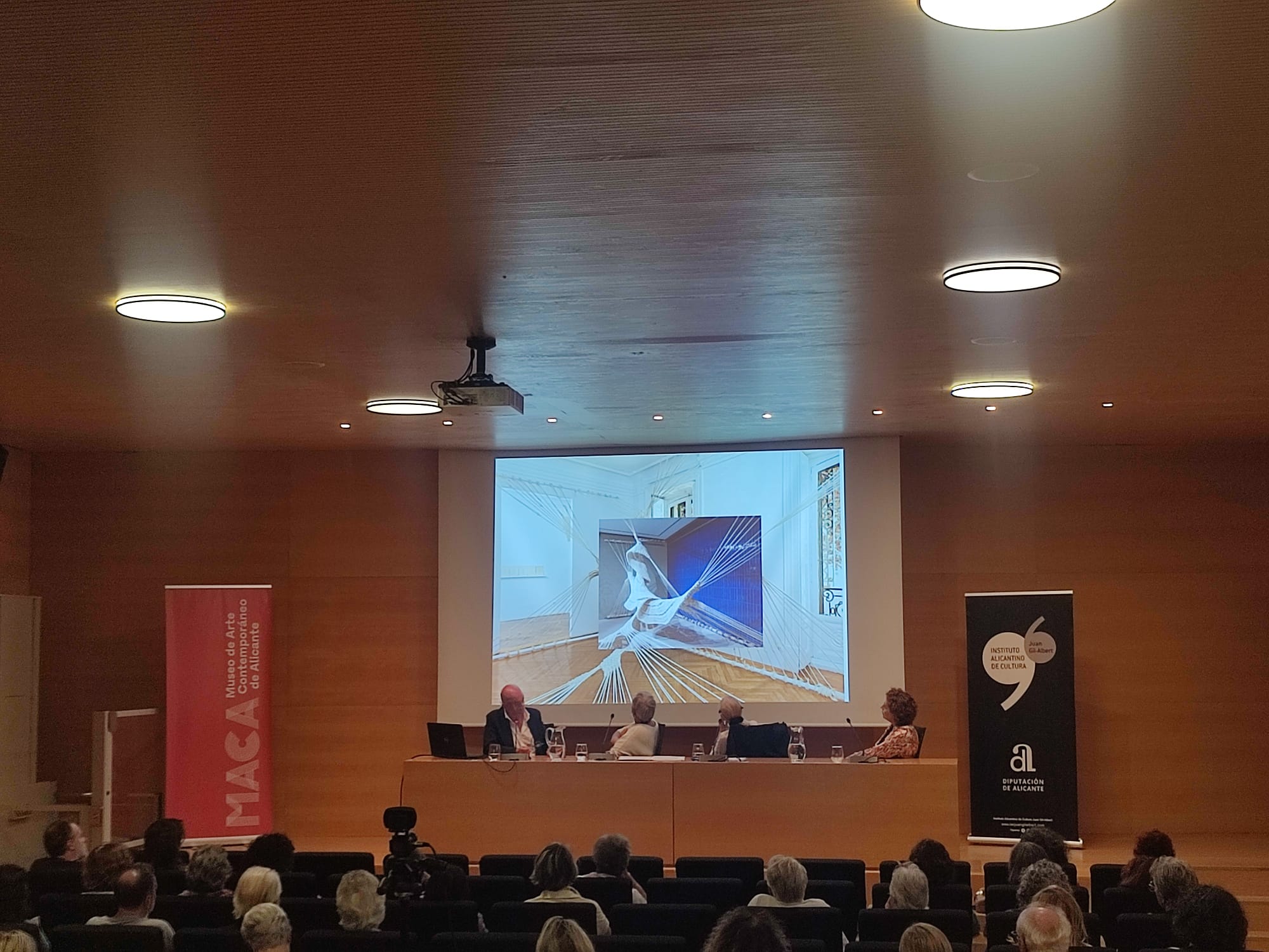 Legados y Creación: Arte Contemporáneo. Artistas Visuales